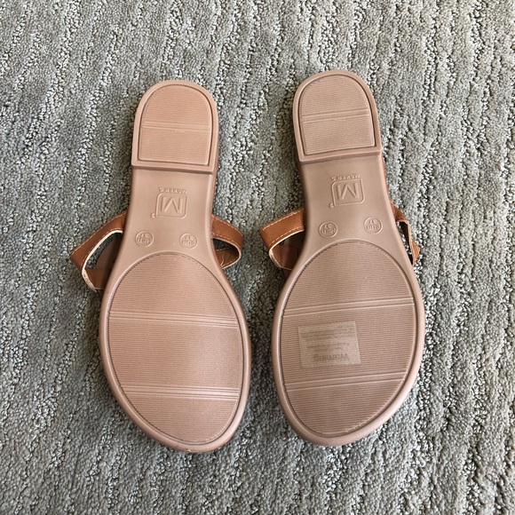 Luxury Inspired Caramel Tan Sandal - Picture 5 of 6